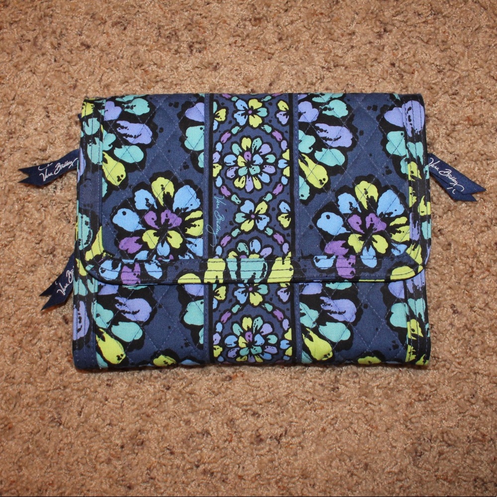 Vera Bradley Makeup Bag NWT